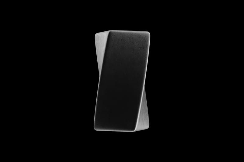 Abstract metal element