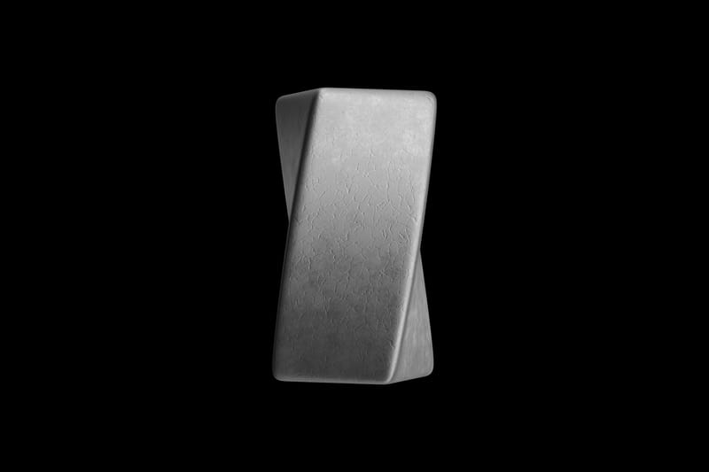 Abstract metal element